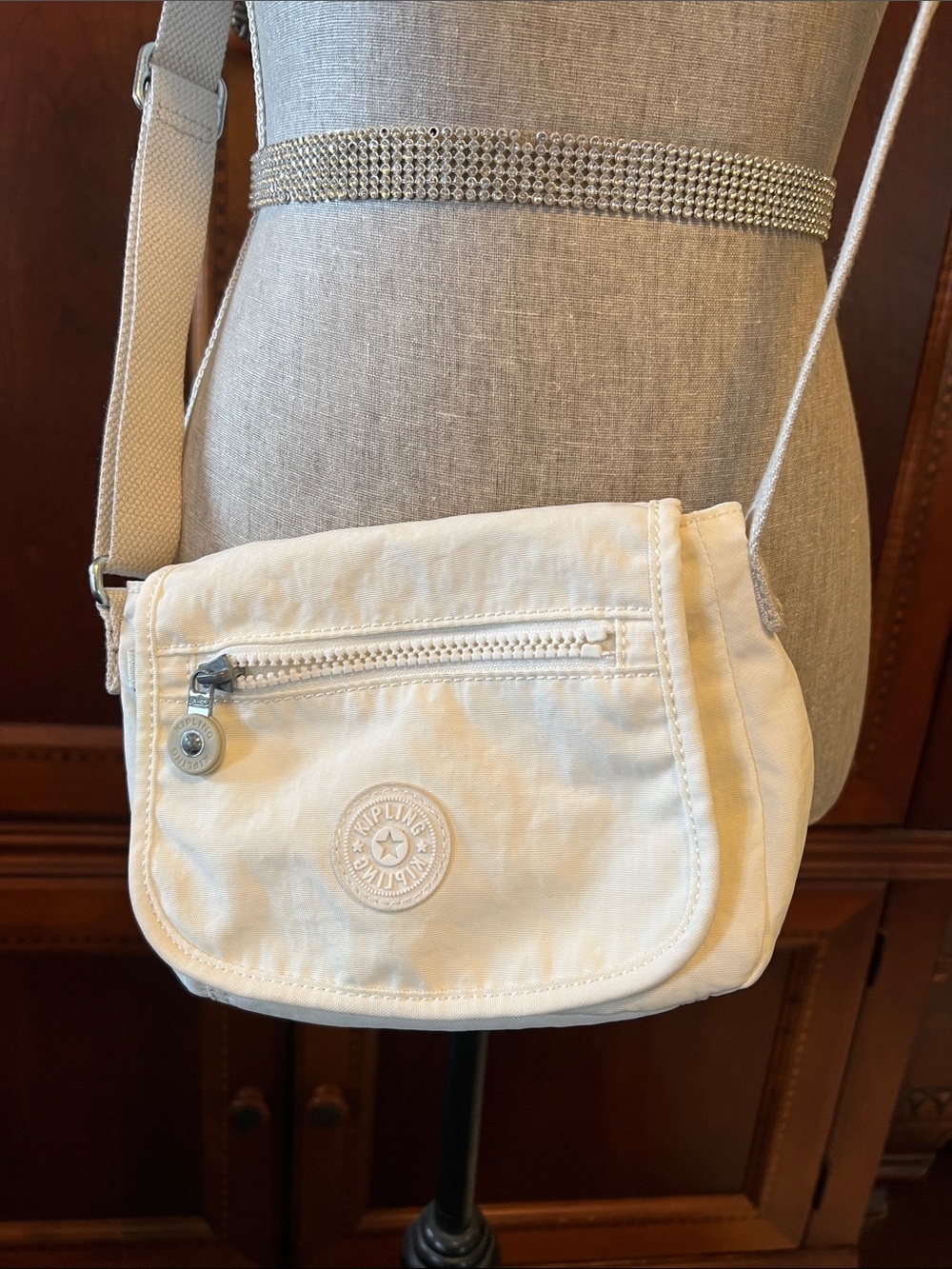 Kipling Cream Crossbody Bag with Adjustable Strap - Picture 2 of 6